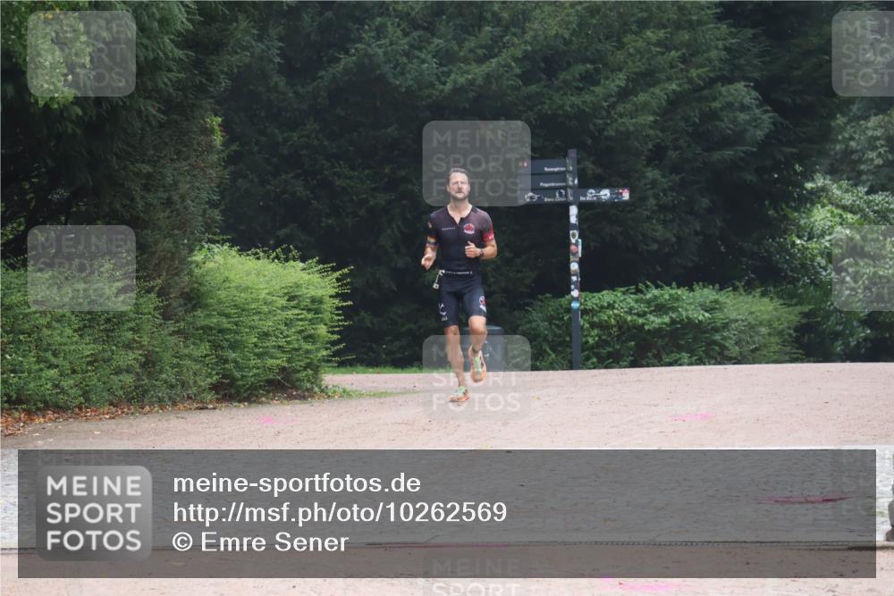 13.09.2026 - Stadtparktriathlon Emre Sener http://msf.ph/oto/10262569 13.09.2026 10:00:55 Laufen 121 meine-sportfotos.de