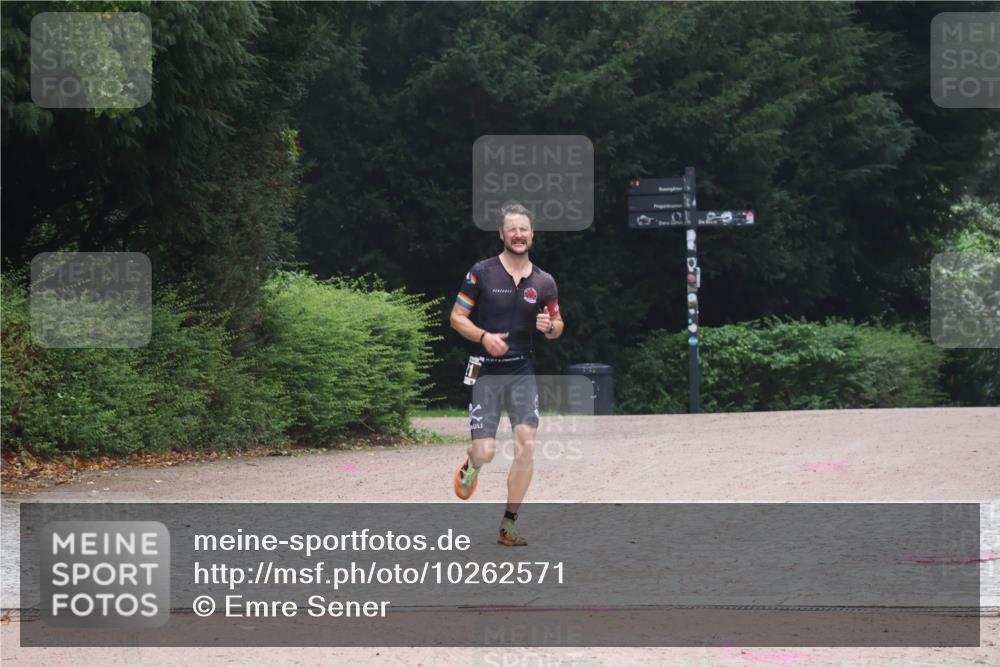 13.09.2026 - Stadtparktriathlon Emre Sener http://msf.ph/oto/10262571 13.09.2026 10:00:58 Laufen 121 meine-sportfotos.de