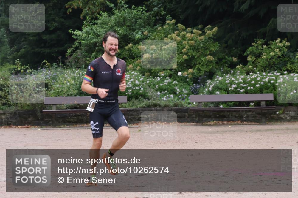 13.09.2026 - Stadtparktriathlon Emre Sener http://msf.ph/oto/10262574 13.09.2026 10:01:04 Laufen 120, 121, 128 meine-sportfotos.de