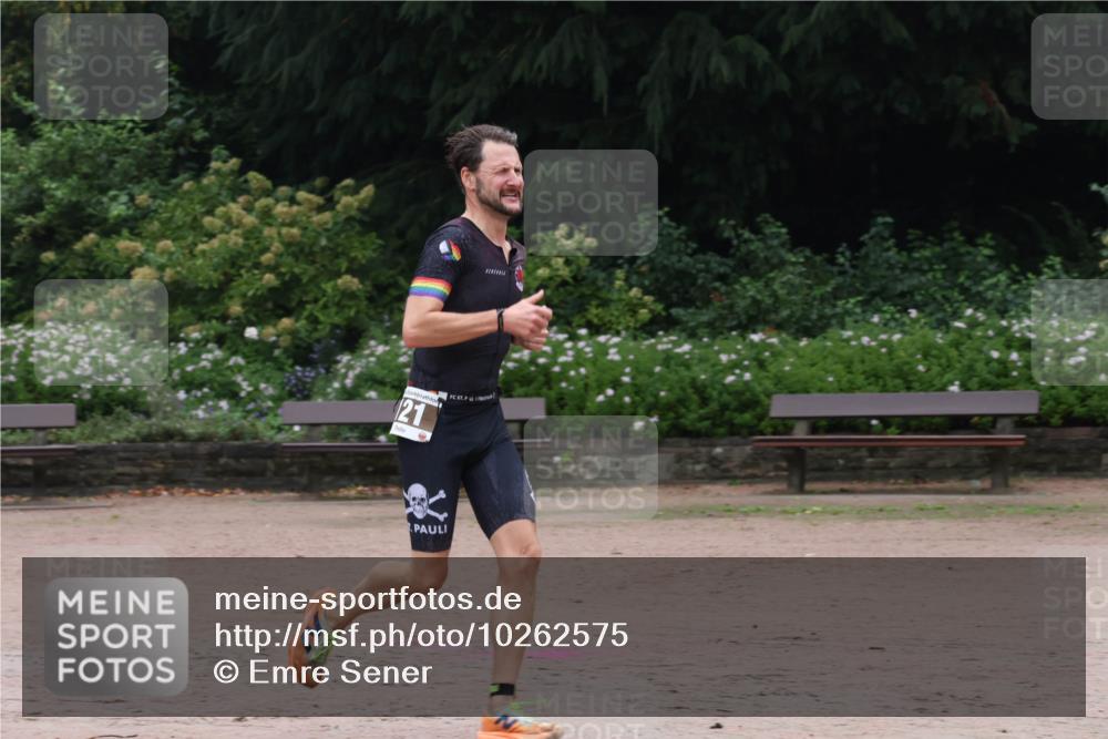 13.09.2026 - Stadtparktriathlon Emre Sener http://msf.ph/oto/10262575 13.09.2026 10:01:05 Laufen 21, 120, 121, 128 meine-sportfotos.de