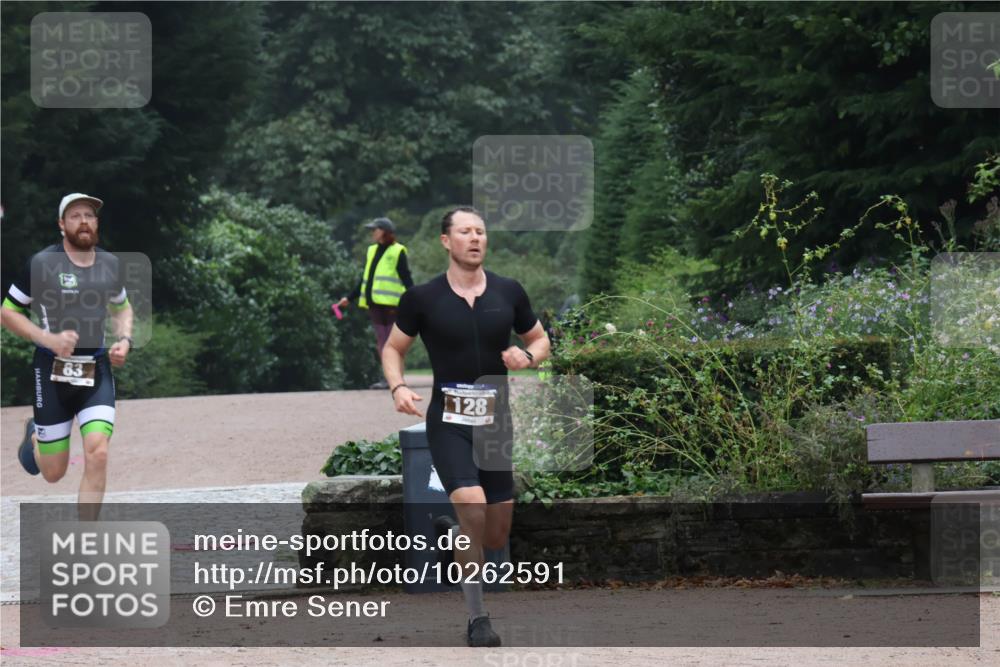 13.09.2026 - Stadtparktriathlon Emre Sener http://msf.ph/oto/10262591 13.09.2026 10:01:27 Laufen 83, 128, 81, 83, 117, 120, 128, 130, 153 meine-sportfotos.de