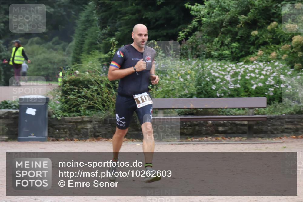 13.09.2026 - Stadtparktriathlon Emre Sener http://msf.ph/oto/10262603 13.09.2026 10:01:34 Laufen 117, 81, 83, 117, 128, 130, 148, 153 meine-sportfotos.de