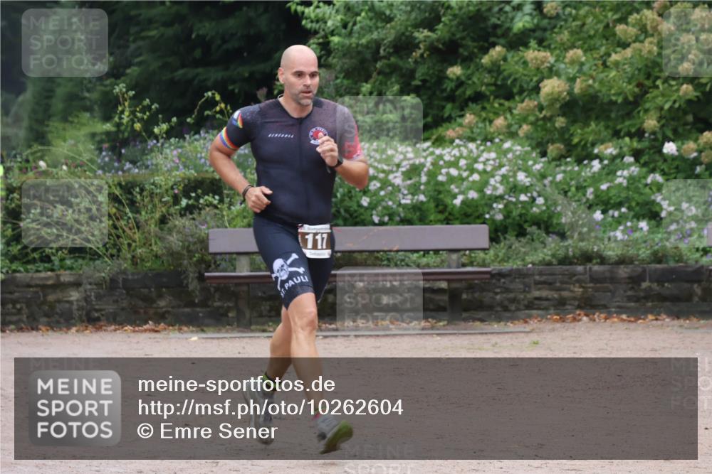 13.09.2026 - Stadtparktriathlon Emre Sener http://msf.ph/oto/10262604 13.09.2026 10:01:35 Laufen 117, 81, 83, 117, 128, 130, 148, 153 meine-sportfotos.de