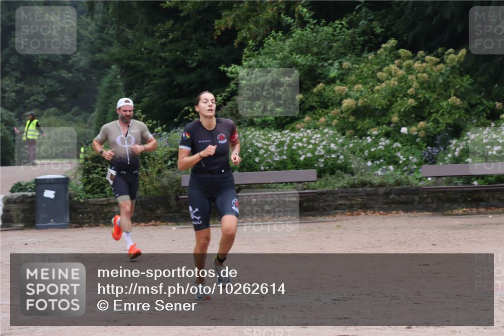 13.09.2026 - Stadtparktriathlon Emre Sener http://msf.ph/oto/10262614 13.09.2026 10:01:44 Laufen 81, 117, 130, 148, 153 meine-sportfotos.de