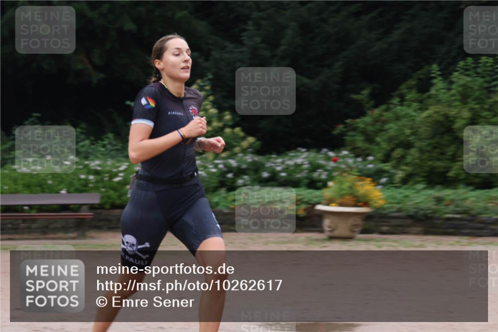 13.09.2026 - Stadtparktriathlon Emre Sener http://msf.ph/oto/10262617 13.09.2026 10:01:46 Laufen 81, 130, 148, 153 meine-sportfotos.de