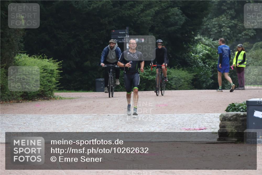 13.09.2026 - Stadtparktriathlon Emre Sener http://msf.ph/oto/10262632 13.09.2026 10:02:20 Laufen 10, 101 meine-sportfotos.de