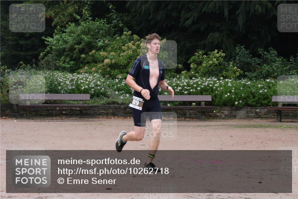 13.09.2026 - Stadtparktriathlon Emre Sener http://msf.ph/oto/10262718 13.09.2026 10:05:07 Laufen 89, 89, 118, 162, 194 meine-sportfotos.de