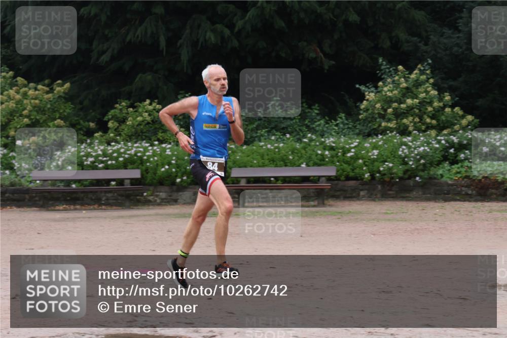 13.09.2026 - Stadtparktriathlon Emre Sener http://msf.ph/oto/10262742 13.09.2026 10:05:37 Laufen 84, 5, 84, 168, 188, 197 meine-sportfotos.de