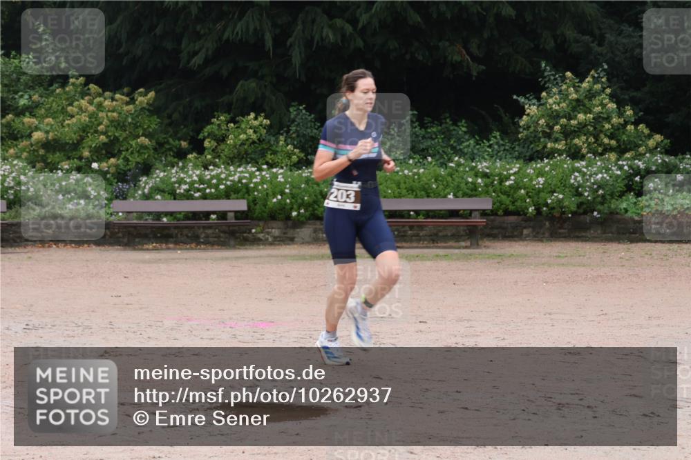 13.09.2026 - Stadtparktriathlon Emre Sener http://msf.ph/oto/10262937 13.09.2026 10:11:32 Laufen 203, 159, 203 meine-sportfotos.de