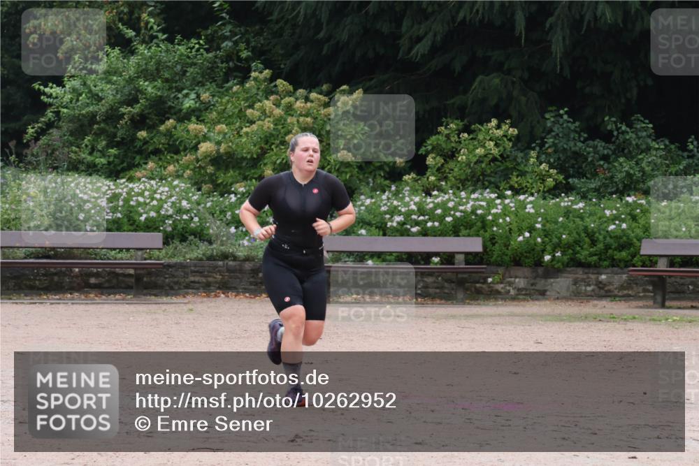 13.09.2026 - Stadtparktriathlon Emre Sener http://msf.ph/oto/10262952 13.09.2026 10:12:13 Laufen 198 meine-sportfotos.de