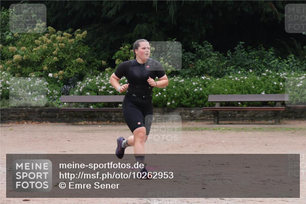 13.09.2026 - Stadtparktriathlon Emre Sener http://msf.ph/oto/10262953 13.09.2026 10:12:14 Laufen 198 meine-sportfotos.de