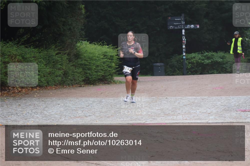 13.09.2026 - Stadtparktriathlon Emre Sener http://msf.ph/oto/10263014 13.09.2026 10:15:24 Laufen 207, 10, 113, 207 meine-sportfotos.de