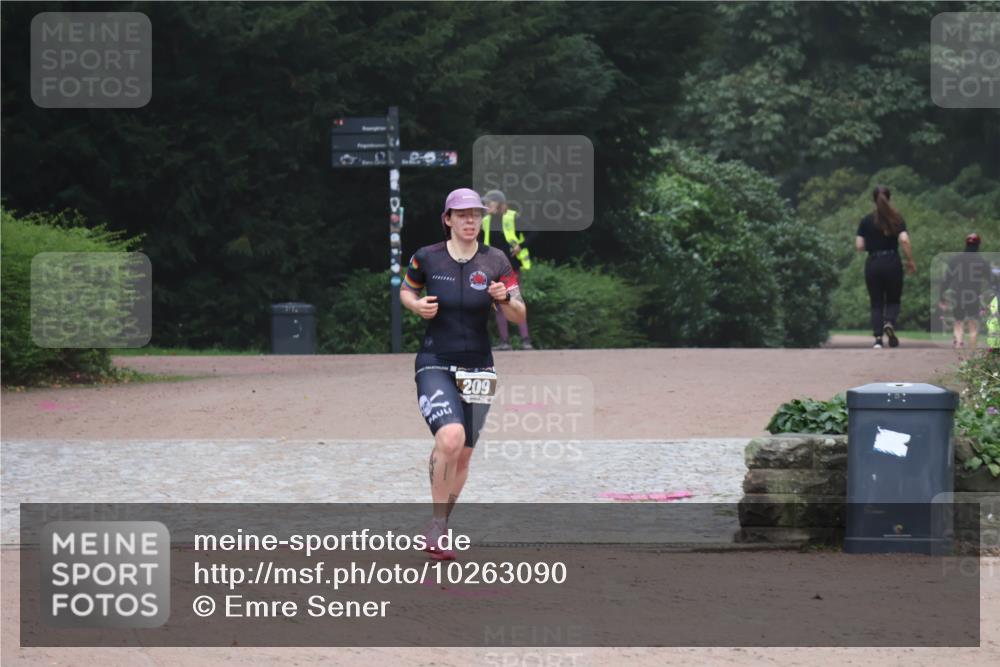 13.09.2026 - Stadtparktriathlon Emre Sener http://msf.ph/oto/10263090 13.09.2026 10:22:22 Laufen 209, 209 meine-sportfotos.de