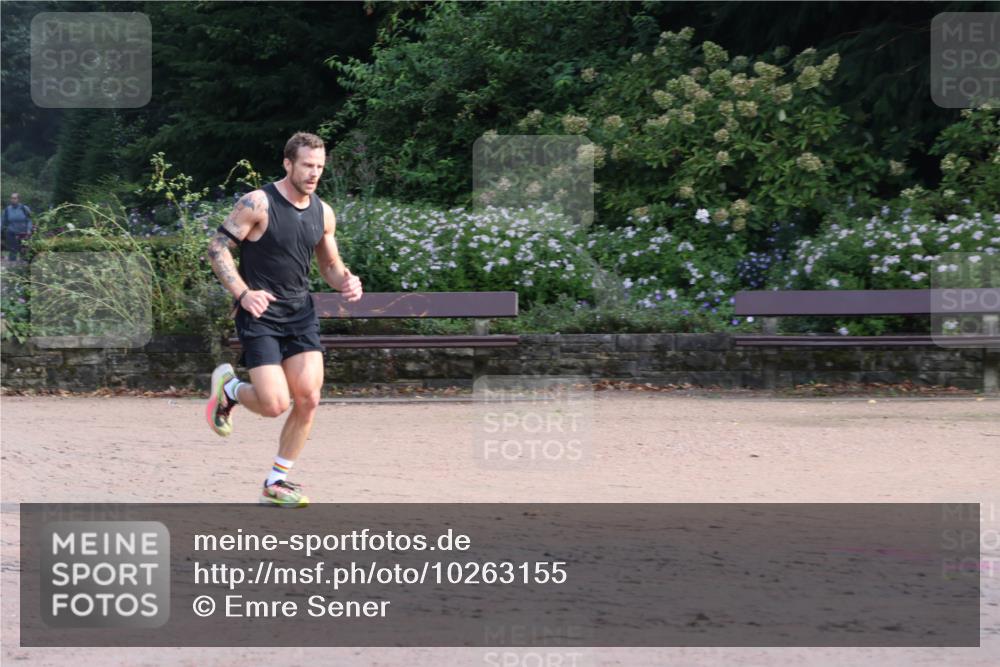 13.09.2026 - Stadtparktriathlon Emre Sener http://msf.ph/oto/10263155 13.09.2026 10:41:16 Laufen 263 meine-sportfotos.de