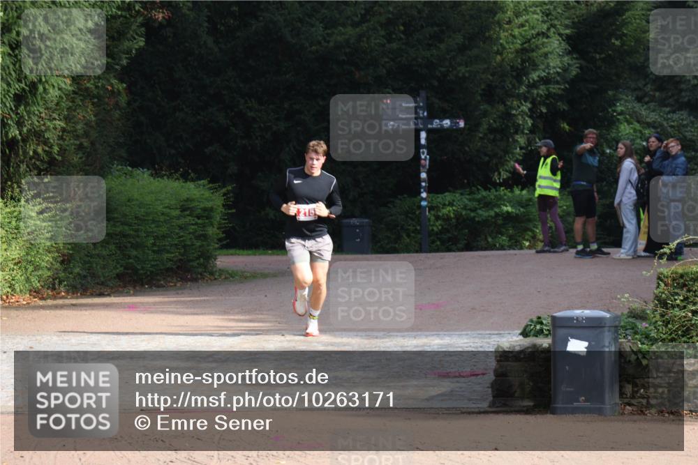 13.09.2026 - Stadtparktriathlon Emre Sener http://msf.ph/oto/10263171 13.09.2026 10:45:38 Laufen 215, 476, 215, 226 meine-sportfotos.de