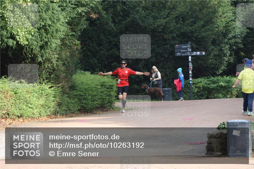 13.09.2026 - Stadtparktriathlon Emre Sener http://msf.ph/oto/10263192 13.09.2026 10:46:49 Laufen 328, 333 meine-sportfotos.de