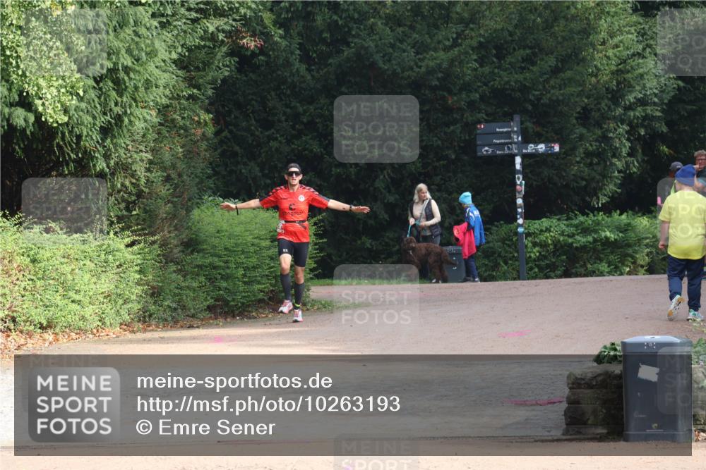 13.09.2026 - Stadtparktriathlon Emre Sener http://msf.ph/oto/10263193 13.09.2026 10:46:50 Laufen 328, 333 meine-sportfotos.de