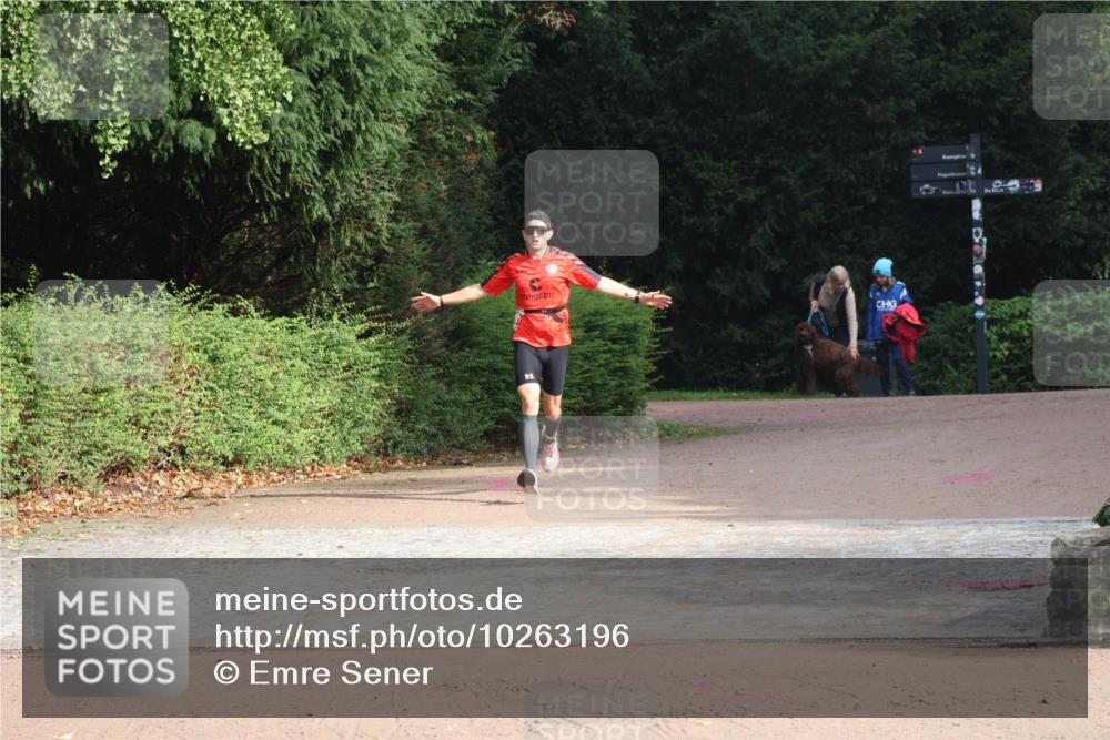 13.09.2026 - Stadtparktriathlon Emre Sener http://msf.ph/oto/10263196 13.09.2026 10:46:52 Laufen 328, 333 meine-sportfotos.de