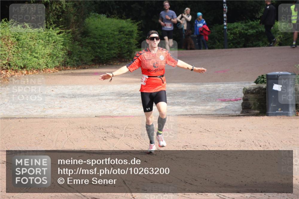 13.09.2026 - Stadtparktriathlon Emre Sener http://msf.ph/oto/10263200 13.09.2026 10:46:56 Laufen 328, 333 meine-sportfotos.de