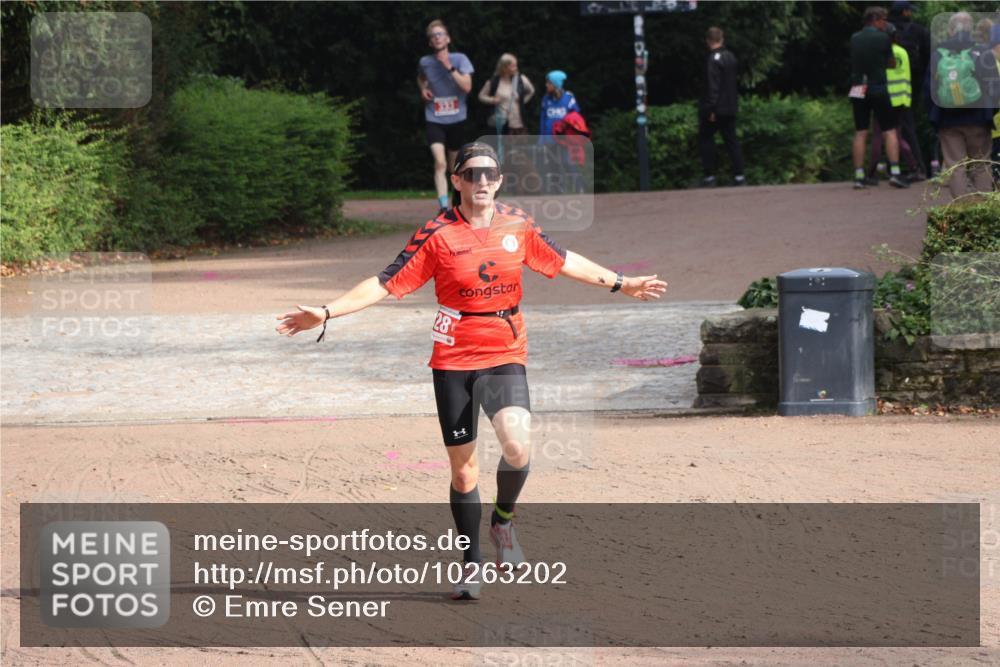 13.09.2026 - Stadtparktriathlon Emre Sener http://msf.ph/oto/10263202 13.09.2026 10:46:57 Laufen 328, 333 meine-sportfotos.de