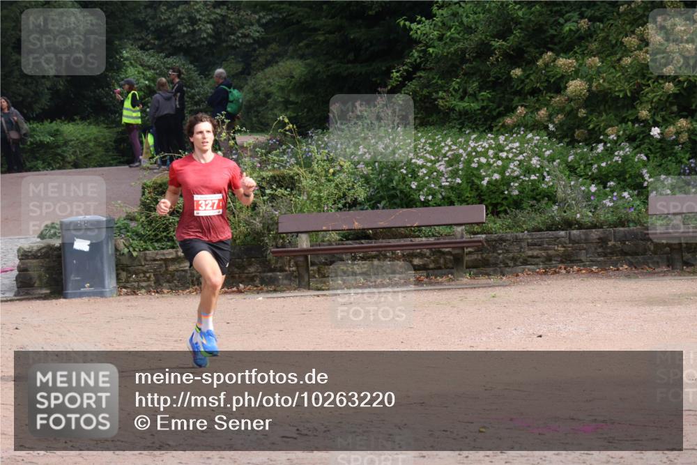 13.09.2026 - Stadtparktriathlon Emre Sener http://msf.ph/oto/10263220 13.09.2026 10:48:05 Laufen 327, 211, 212, 327 meine-sportfotos.de
