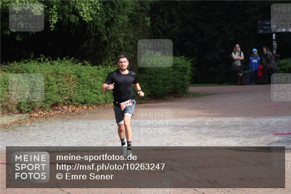 13.09.2026 - Stadtparktriathlon Emre Sener http://msf.ph/oto/10263247 13.09.2026 10:49:32 Laufen 214 meine-sportfotos.de