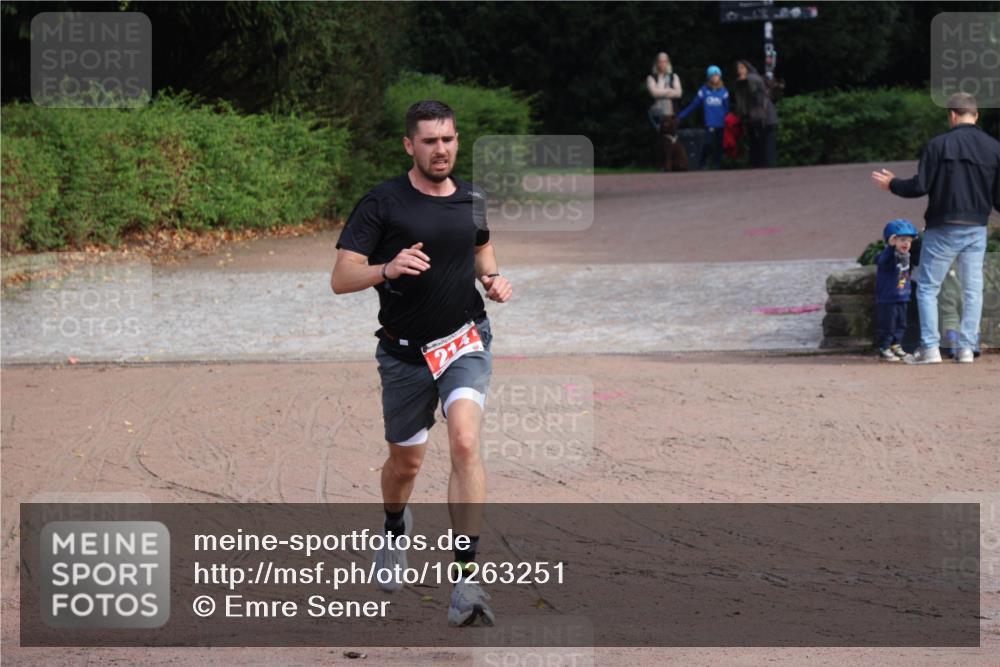 13.09.2026 - Stadtparktriathlon Emre Sener http://msf.ph/oto/10263251 13.09.2026 10:49:35 Laufen 214, 214 meine-sportfotos.de