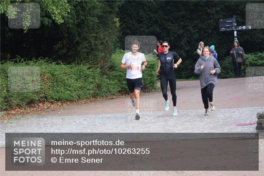 13.09.2026 - Stadtparktriathlon Emre Sener http://msf.ph/oto/10263255 13.09.2026 10:50:01 Laufen 262, 262 meine-sportfotos.de