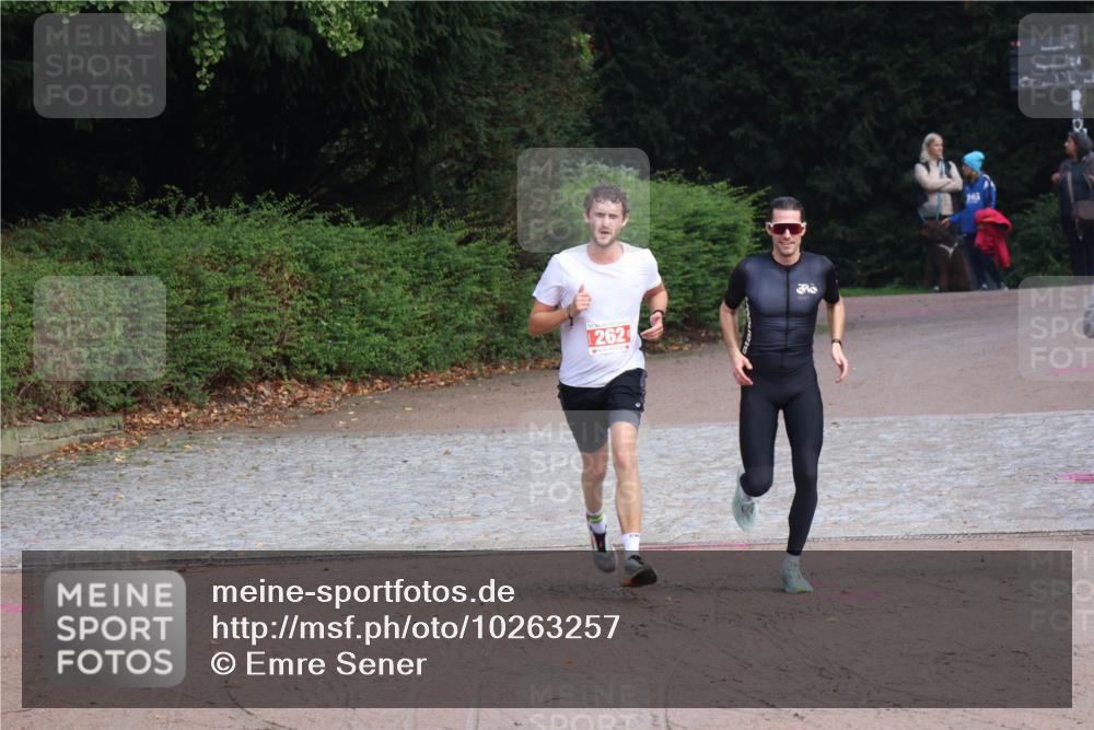 13.09.2026 - Stadtparktriathlon Emre Sener http://msf.ph/oto/10263257 13.09.2026 10:50:03 Laufen 262, 262 meine-sportfotos.de