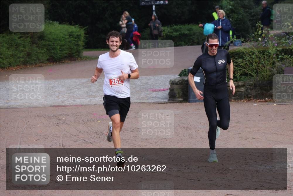 13.09.2026 - Stadtparktriathlon Emre Sener http://msf.ph/oto/10263262 13.09.2026 10:50:05 Laufen 25, 262, 262 meine-sportfotos.de