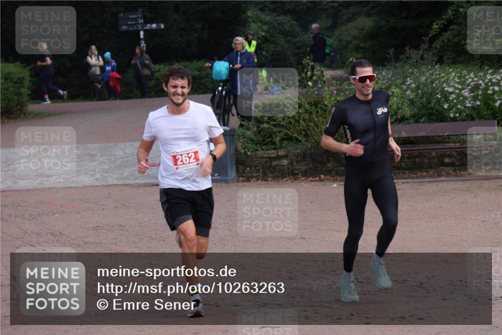 13.09.2026 - Stadtparktriathlon Emre Sener http://msf.ph/oto/10263263 13.09.2026 10:50:06 Laufen 25, 262, 262 meine-sportfotos.de