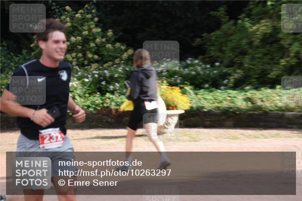 13.09.2026 - Stadtparktriathlon Emre Sener http://msf.ph/oto/10263297 13.09.2026 10:51:23 Laufen 232, 232, 339 meine-sportfotos.de