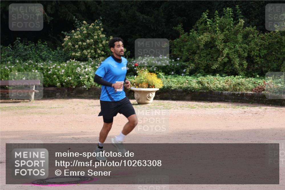 13.09.2026 - Stadtparktriathlon Emre Sener http://msf.ph/oto/10263308 13.09.2026 10:51:47 Laufen 311, 339 meine-sportfotos.de