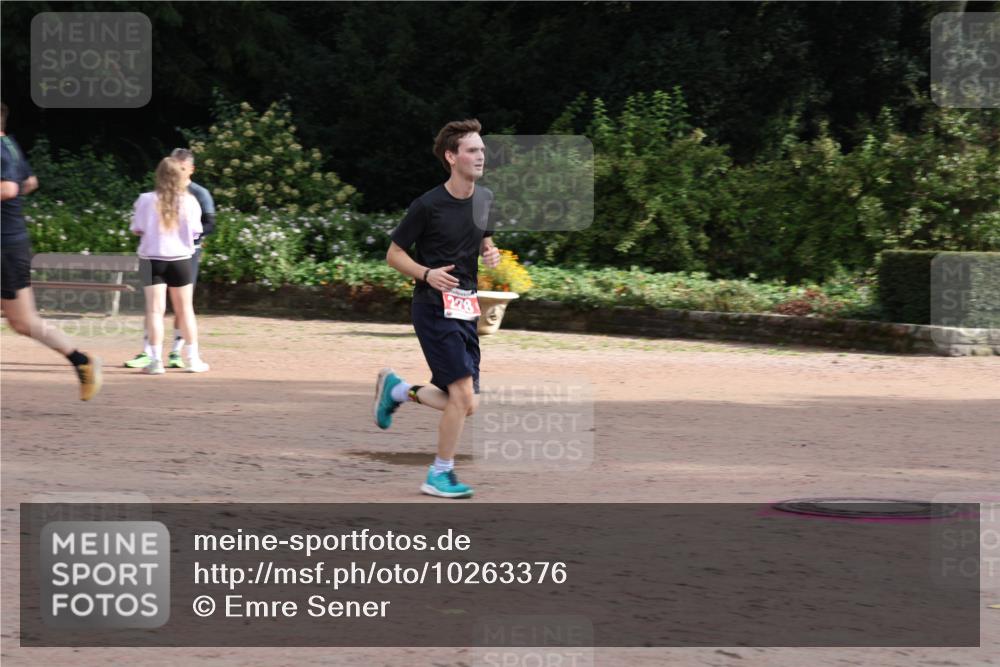 13.09.2026 - Stadtparktriathlon Emre Sener http://msf.ph/oto/10263376 13.09.2026 10:55:24 Laufen 228, 216, 217, 228, 287, 300, 321 meine-sportfotos.de