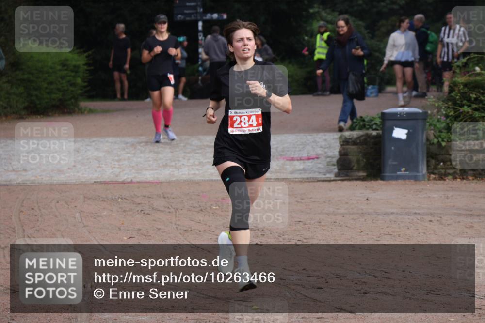 13.09.2026 - Stadtparktriathlon Emre Sener http://msf.ph/oto/10263466 13.09.2026 10:59:27 Laufen 25, 284, 219, 284 meine-sportfotos.de