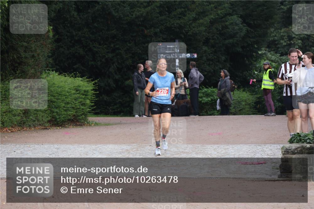13.09.2026 - Stadtparktriathlon Emre Sener http://msf.ph/oto/10263478 13.09.2026 10:59:45 Laufen 220, 219, 220 meine-sportfotos.de