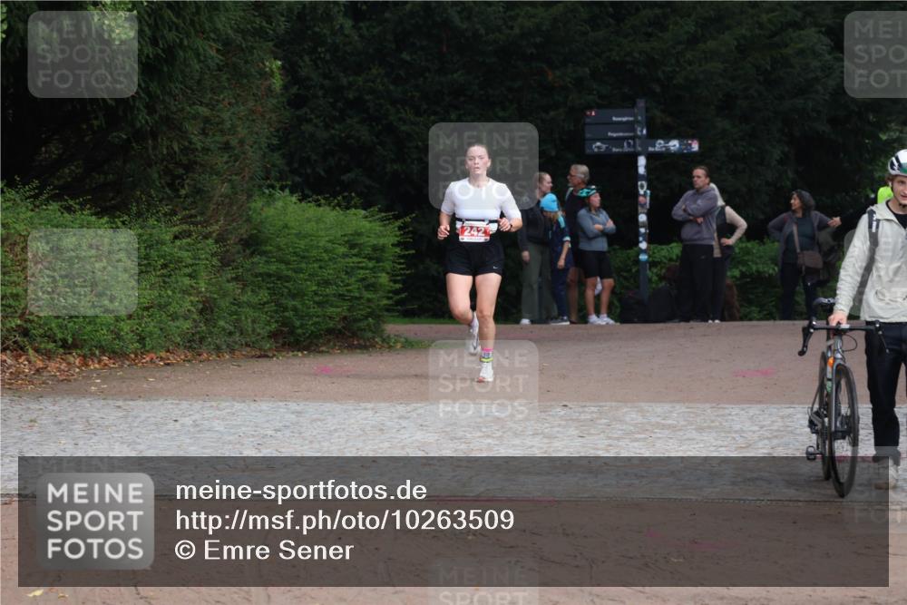 13.09.2026 - Stadtparktriathlon Emre Sener http://msf.ph/oto/10263509 13.09.2026 11:00:49 Laufen 242, 242 meine-sportfotos.de