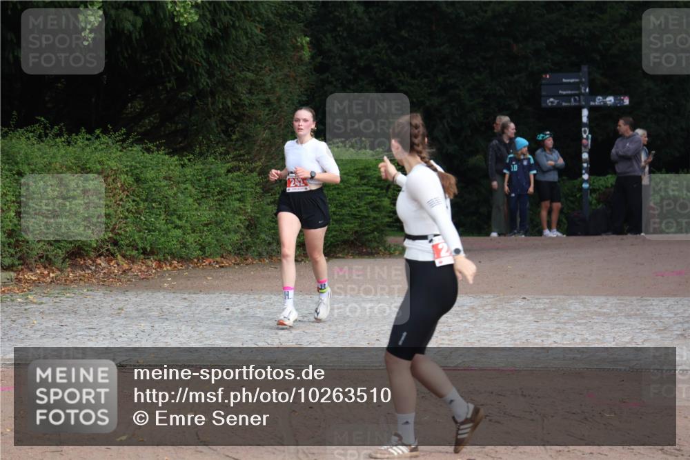13.09.2026 - Stadtparktriathlon Emre Sener http://msf.ph/oto/10263510 13.09.2026 11:00:51 Laufen 242 meine-sportfotos.de