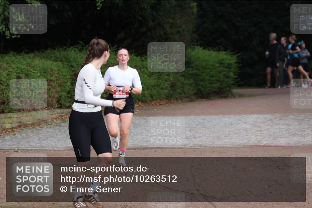 13.09.2026 - Stadtparktriathlon Emre Sener http://msf.ph/oto/10263512 13.09.2026 11:00:52 Laufen 242 meine-sportfotos.de