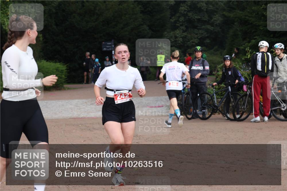 13.09.2026 - Stadtparktriathlon Emre Sener http://msf.ph/oto/10263516 13.09.2026 11:00:56 Laufen 242 meine-sportfotos.de