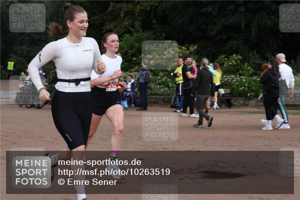 13.09.2026 - Stadtparktriathlon Emre Sener http://msf.ph/oto/10263519 13.09.2026 11:00:57 Laufen 242, 242 meine-sportfotos.de