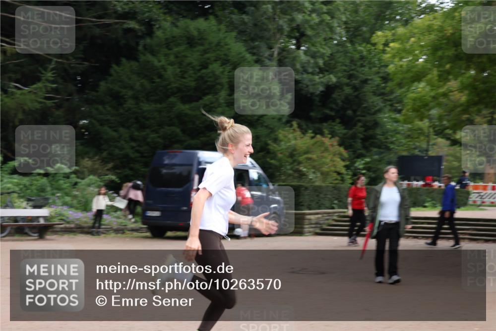 13.09.2026 - Stadtparktriathlon Emre Sener http://msf.ph/oto/10263570 13.09.2026 11:02:12 Laufen 247, 251, 274 meine-sportfotos.de