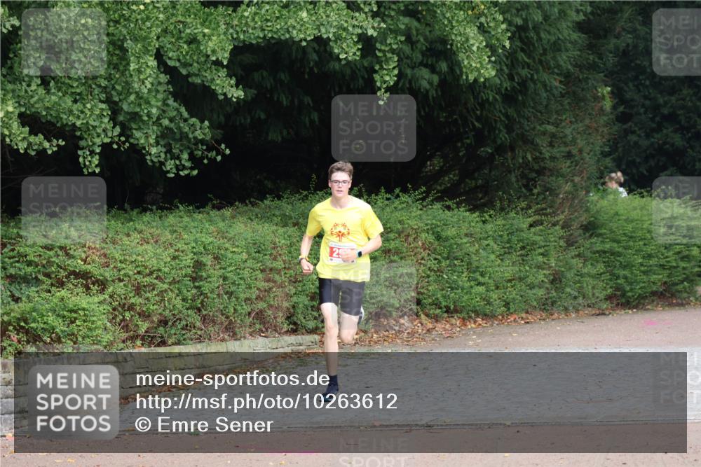 13.09.2026 - Stadtparktriathlon Emre Sener http://msf.ph/oto/10263612 13.09.2026 11:03:36 Laufen 243, 296 meine-sportfotos.de