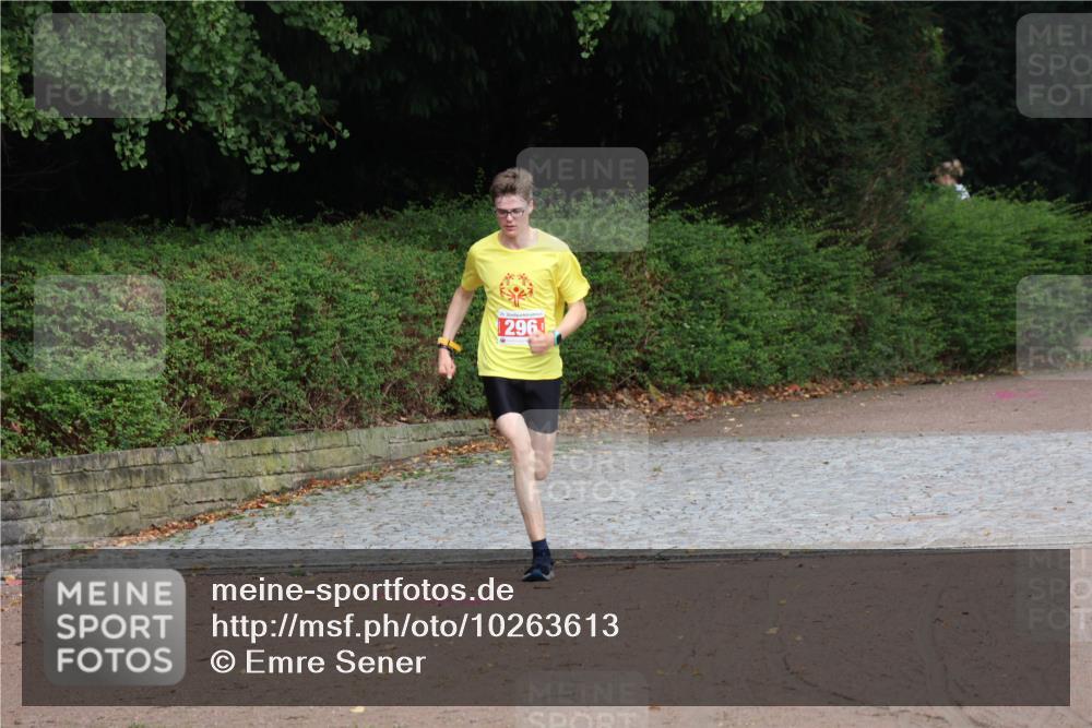 13.09.2026 - Stadtparktriathlon Emre Sener http://msf.ph/oto/10263613 13.09.2026 11:03:36 Laufen 296, 243, 296 meine-sportfotos.de