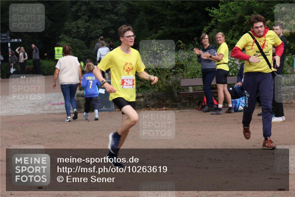 13.09.2026 - Stadtparktriathlon Emre Sener http://msf.ph/oto/10263619 13.09.2026 11:03:40 Laufen 7, 296, 296 meine-sportfotos.de
