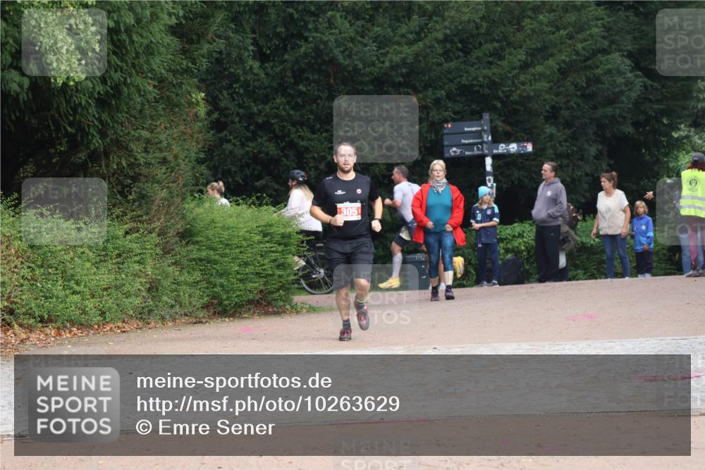 13.09.2026 - Stadtparktriathlon Emre Sener http://msf.ph/oto/10263629 13.09.2026 11:04:36 Laufen 305, 229, 305 meine-sportfotos.de