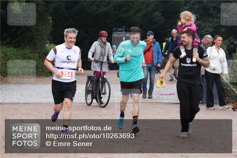 13.09.2026 - Stadtparktriathlon Emre Sener http://msf.ph/oto/10263693 13.09.2026 11:05:52 Laufen 15, 254, 233, 234, 236, 254, 295 meine-sportfotos.de