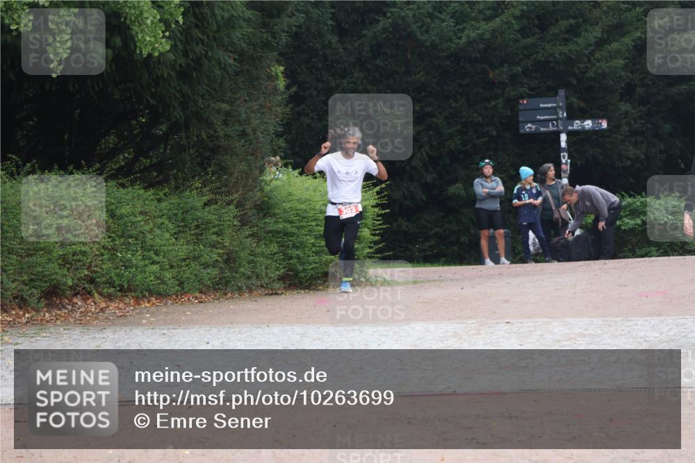 13.09.2026 - Stadtparktriathlon Emre Sener http://msf.ph/oto/10263699 13.09.2026 11:06:15 Laufen 303, 10, 303 meine-sportfotos.de