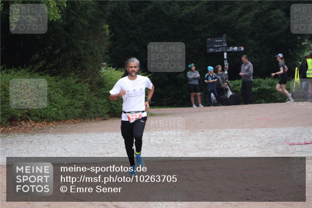 13.09.2026 - Stadtparktriathlon Emre Sener http://msf.ph/oto/10263705 13.09.2026 11:06:19 Laufen 302, 10, 303 meine-sportfotos.de