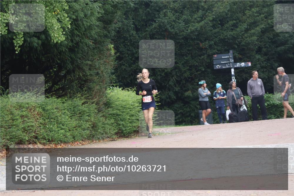 13.09.2026 - Stadtparktriathlon Emre Sener http://msf.ph/oto/10263721 13.09.2026 11:07:45 Laufen 1324, 324 meine-sportfotos.de